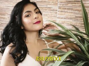 AshleyBrock Extraits Jeunes
