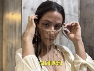 aliahvega Extraits Jeunes