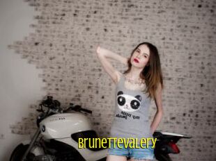 BrunetteValery