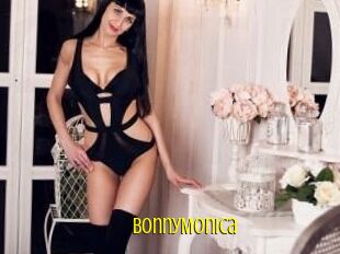 Bonny_Monica