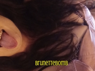 Brunettebomb