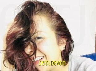 Demi_Devon