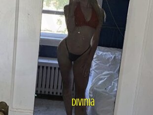 Divinia