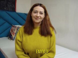 EMYYLIE Extraits Jeunes