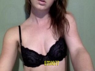 Emi077