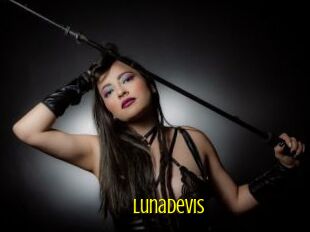 LunaDevis
