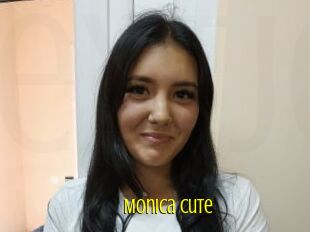 Monica_cute Extraits Jeunes
