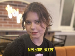 Melanietacker