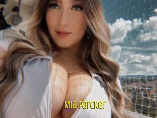 Mia_parcker