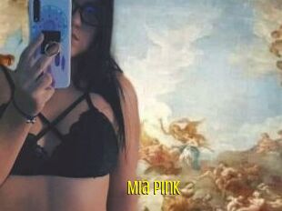 Mia_pink