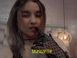 Miasuzette