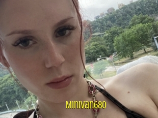 Minivan680