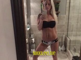 NikkiLeeLive