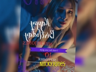 niickyjones Extraits Jeunes