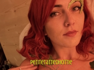 Petitetattedhottie