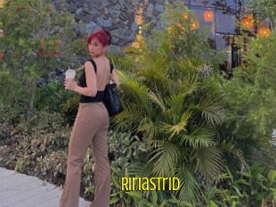 ririastrid Extraits Jeunes