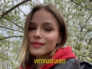 veronabrucker Extraits Jeunes